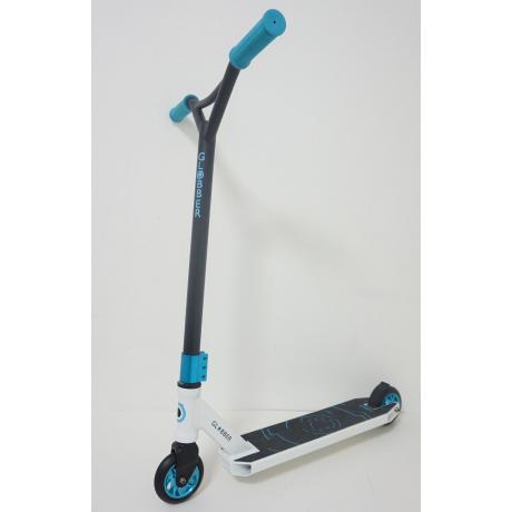 Трюковый самокат Globber GS 540° белый